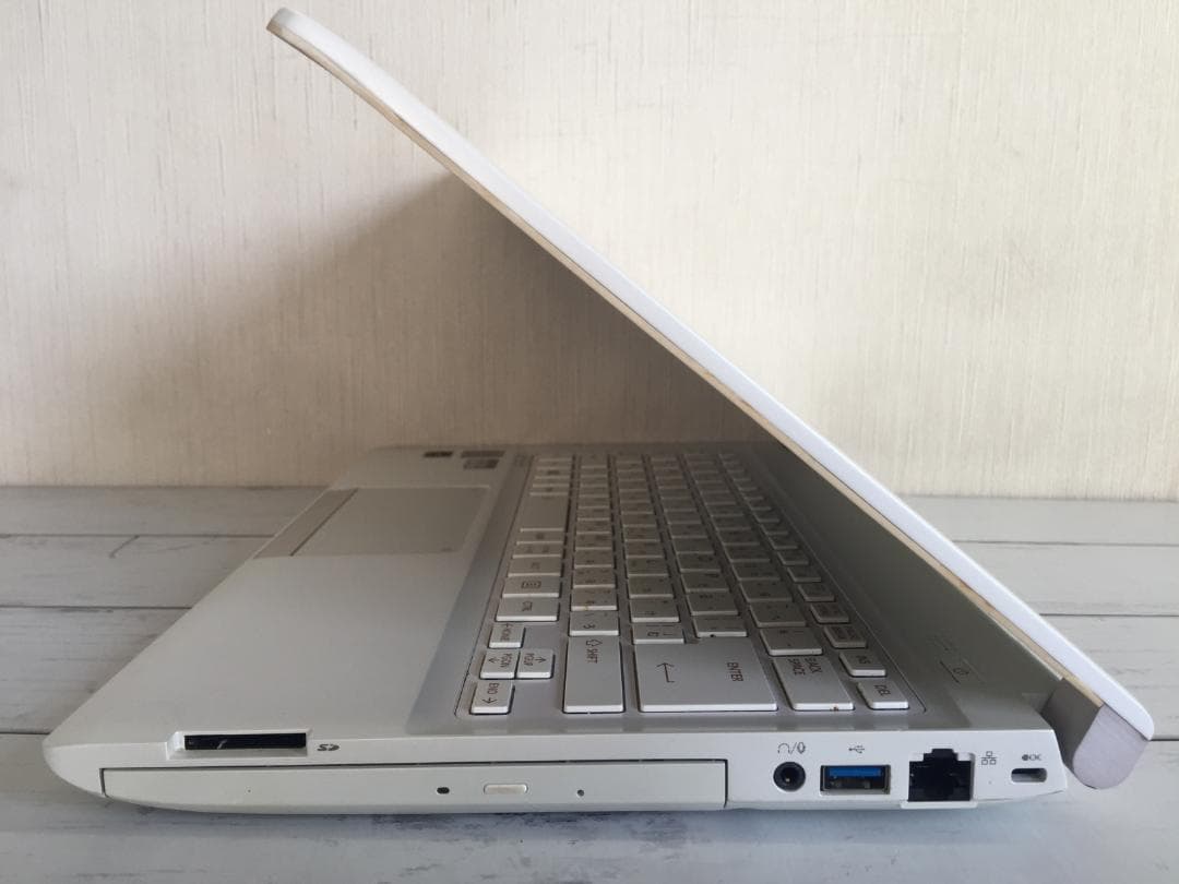 東芝 dynabook R73/NW56E 13.3型高解像度 コンパクトノート