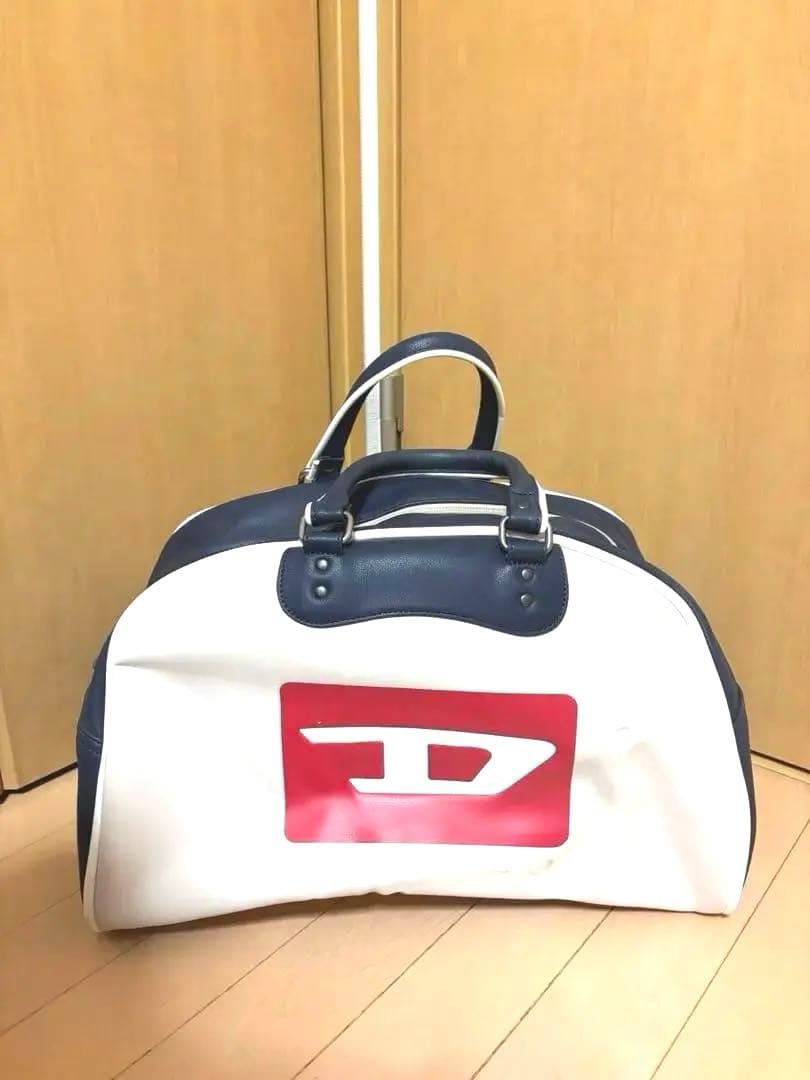 diesel ボストンバッグ 大容量