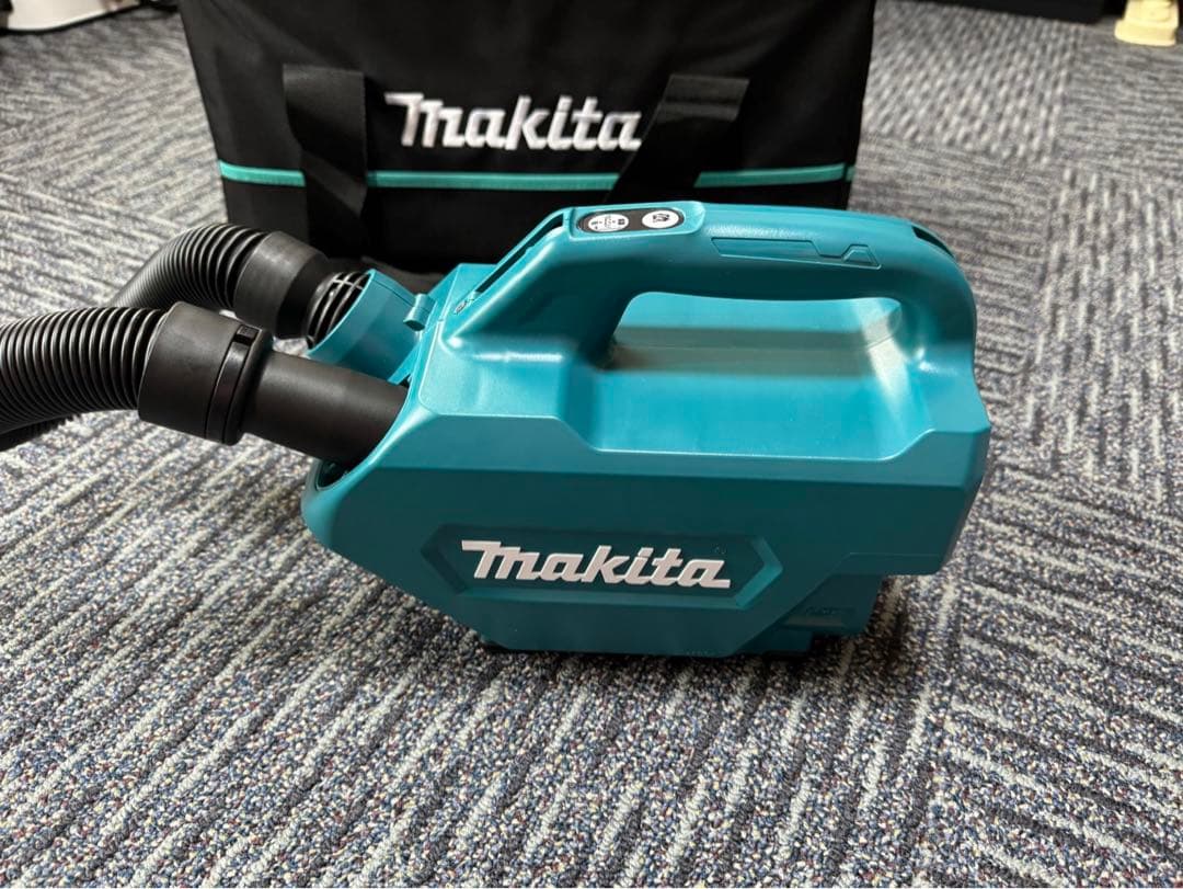 マキタ18Ｖ充電バッテリー式クリーナー 2回使用の未使用品に近い