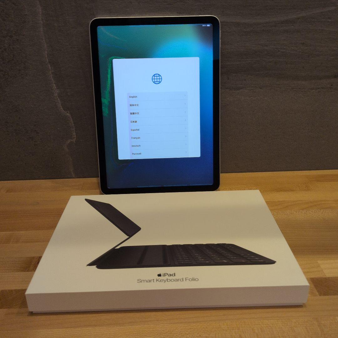 iPadair4本体 ジャンク+ Smart Keyboard　傷あり