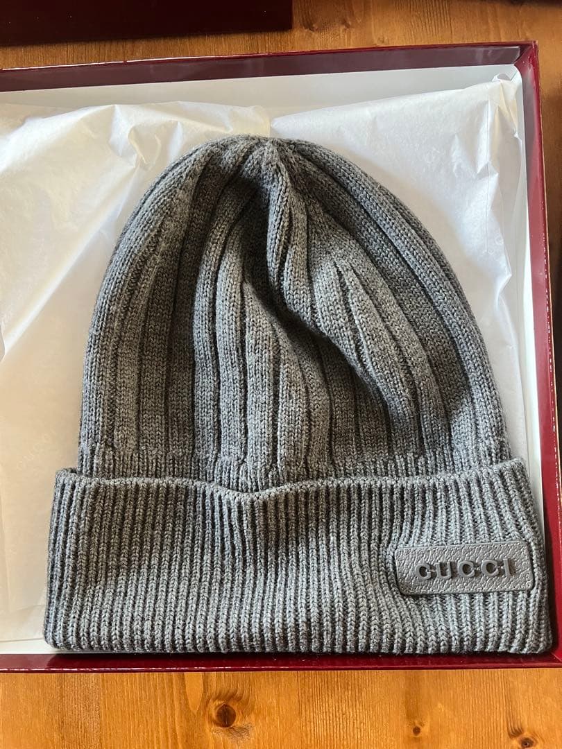 GUCCI グレー ニット帽 M