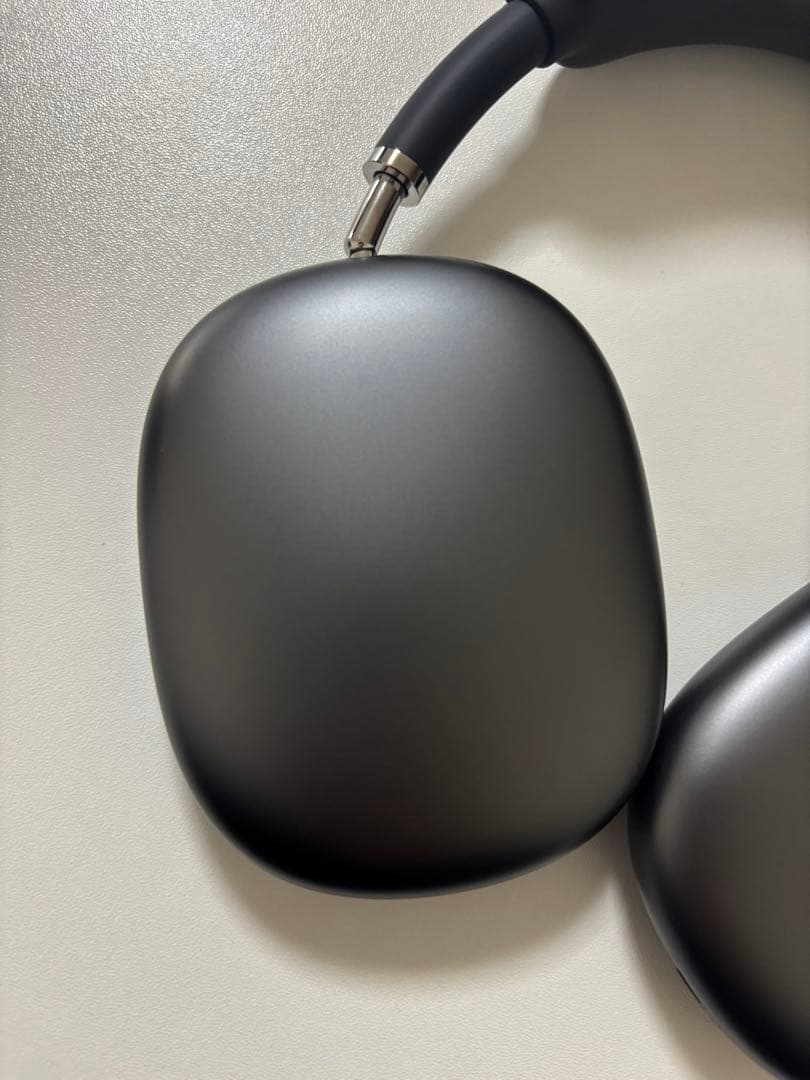 AirPodsMax スペースグレード