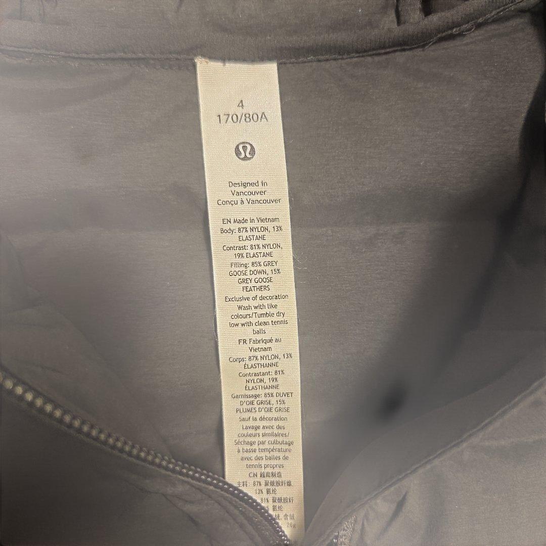 ルルレモン　Down AndAround　700ダウンフィルジャケット　4