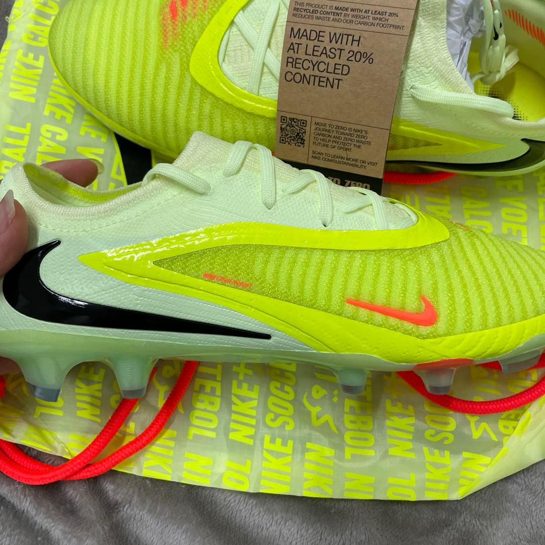 ク*）様 NIKEサッカースパイク　ファントム　28cm トップモデル　新品未使