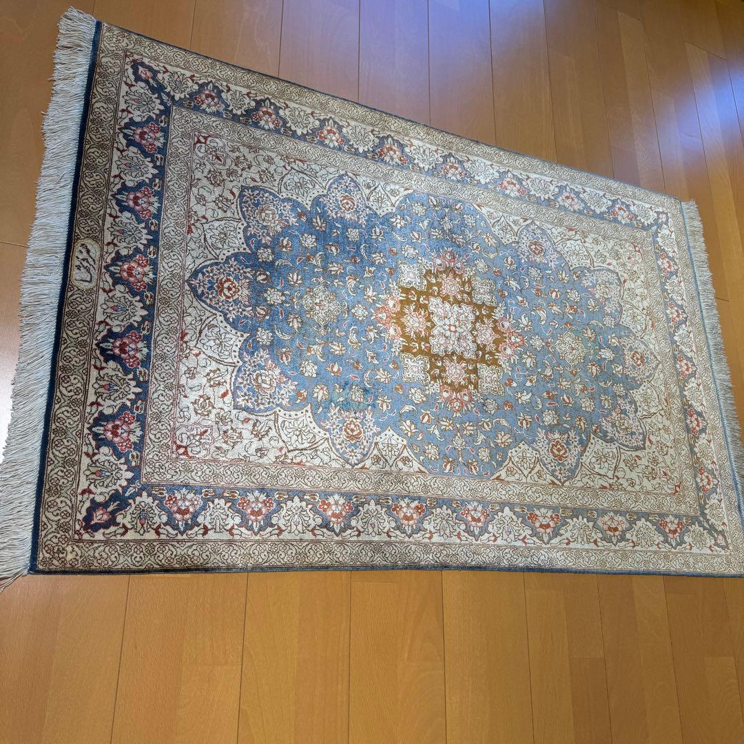 ペルシャ絨毯　100%SILK QOM 120&78cm