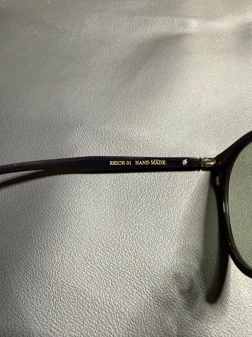 ADSR ブラックオーバルサングラス　A.D.S.R