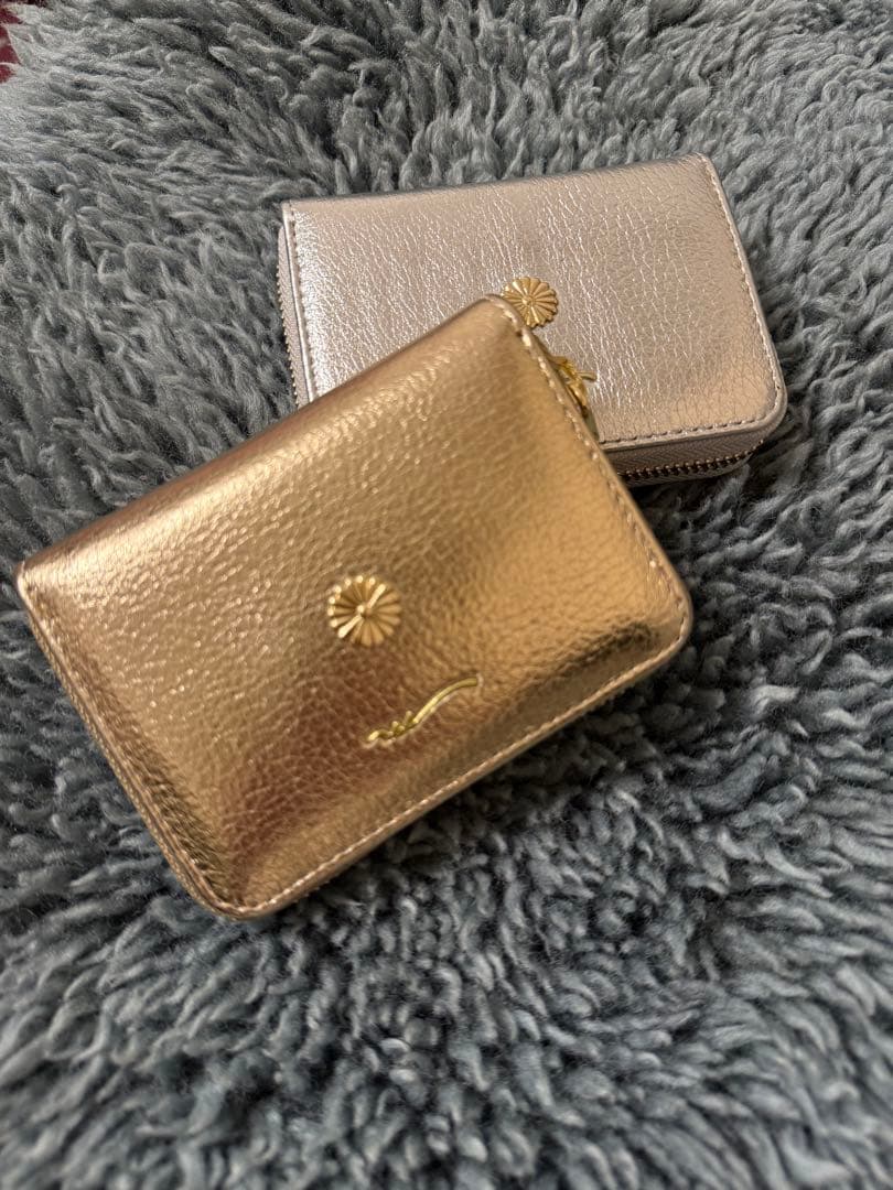 【新品未使用】菊の御紋入り　財布　牛皮使用　金　銀　カードケース小銭入れ