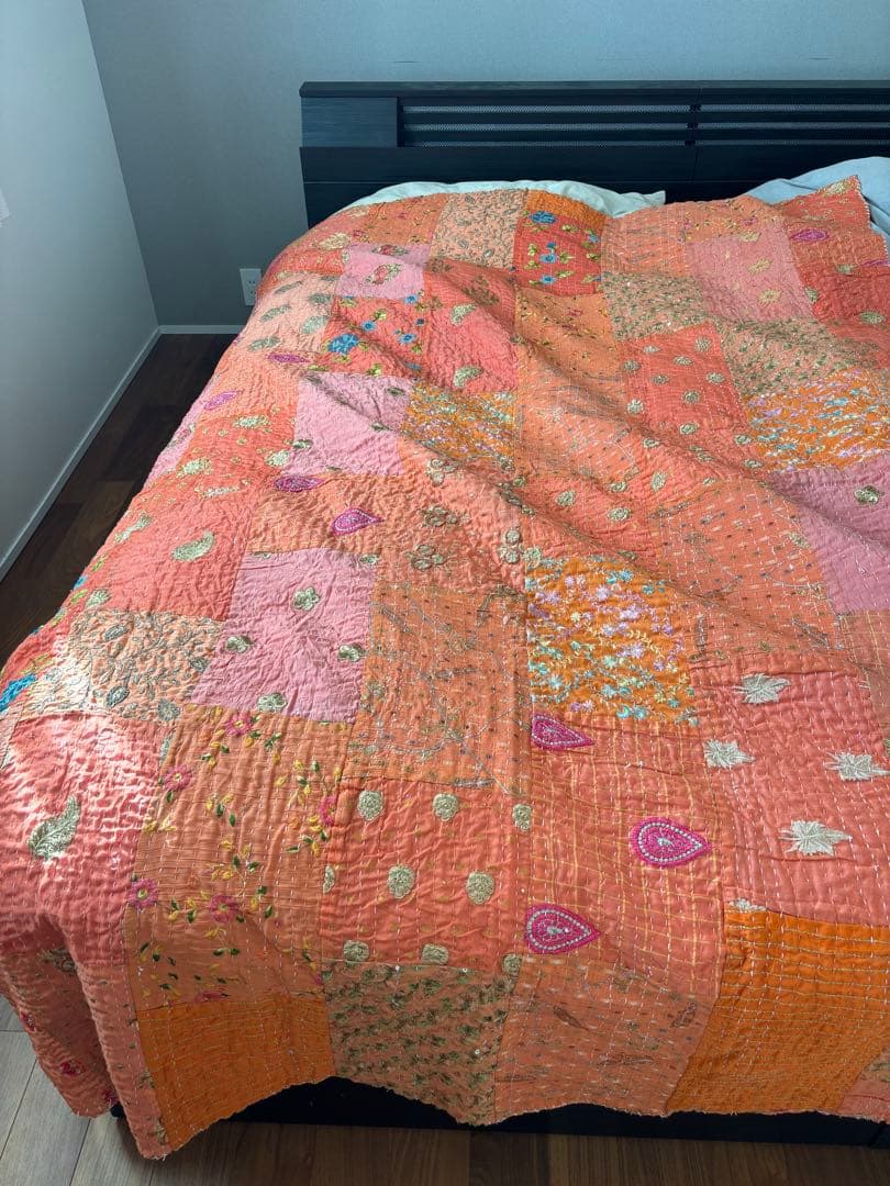 ラリーキルト　インド刺繍　カンタキルト　ヴィンテージ　パッチワーク　マルチカバー