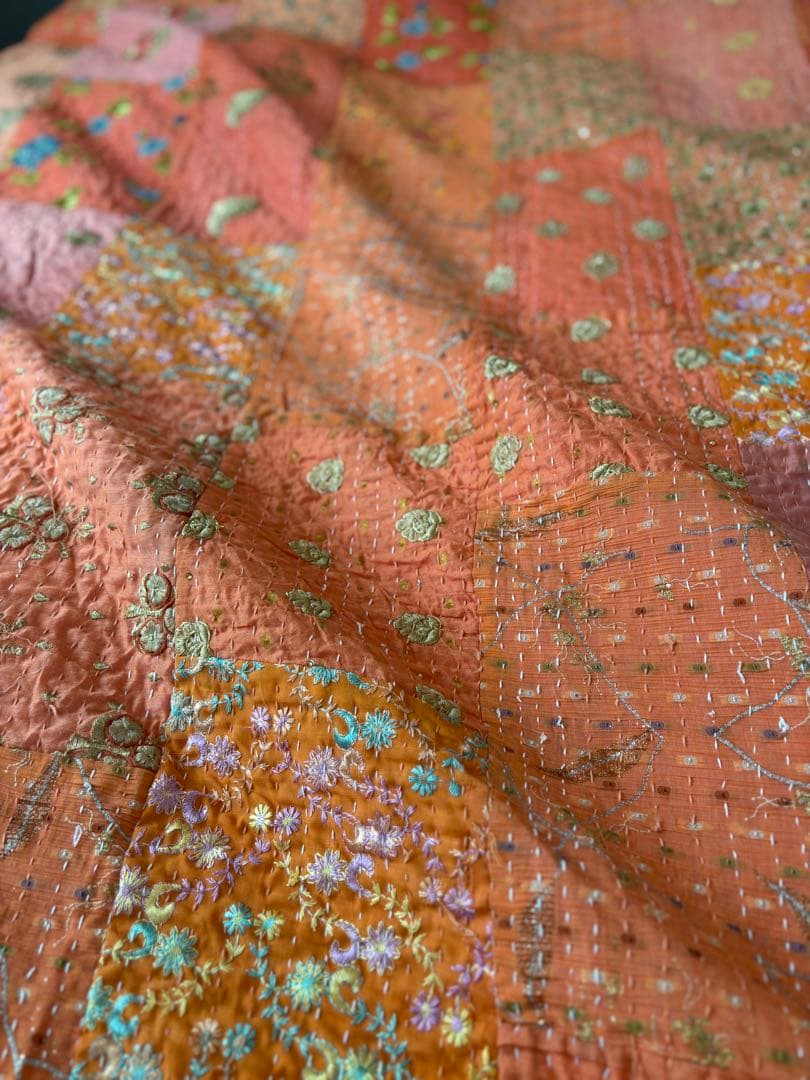 ラリーキルト　インド刺繍　カンタキルト　ヴィンテージ　パッチワーク　マルチカバー