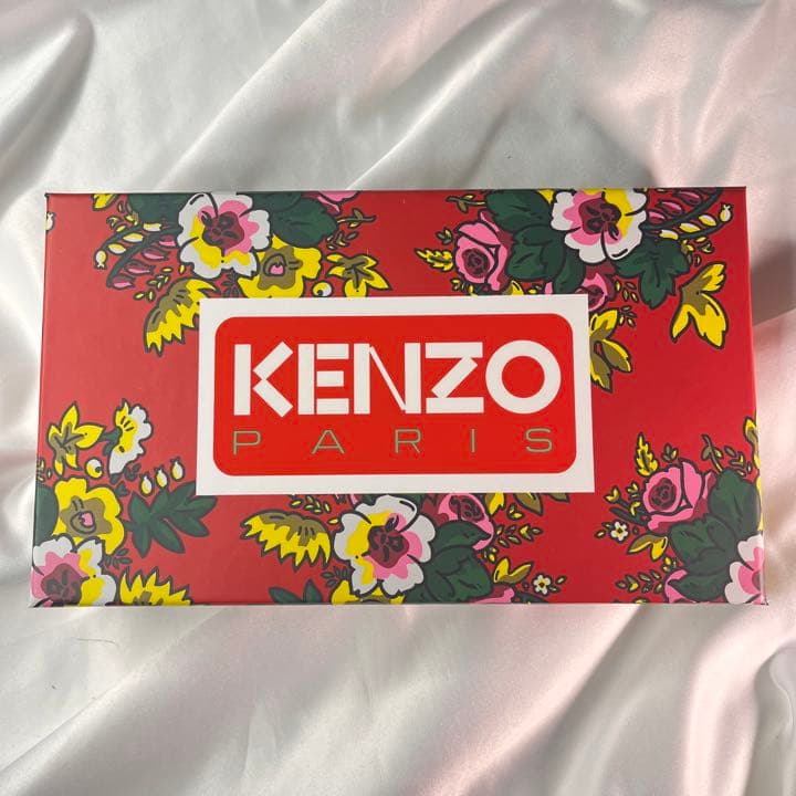 [新品] KENZO (ケンゾー) iPhone14Proケース
