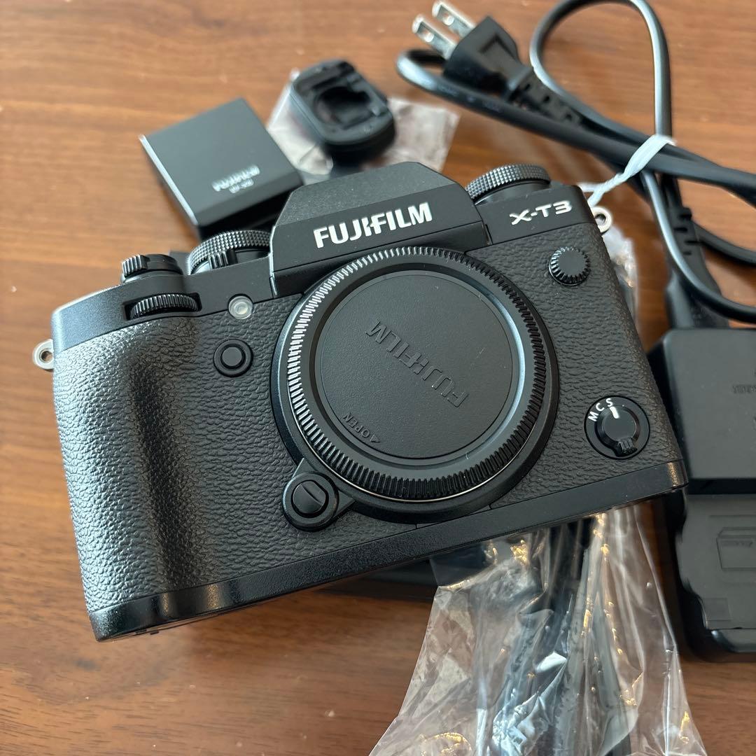 【美品】Fujifilm X-T3 本体 + バッテリー2個