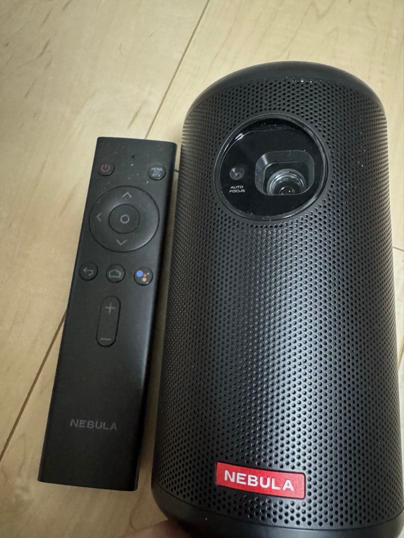 Anker Nebula Capsule II プロジェクター本体　ミニ三脚付き