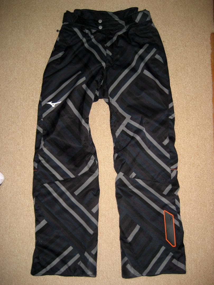 再値下げ　ミズノCREW 高機能ウェア　上Sサイズ 下Mサイズ セット