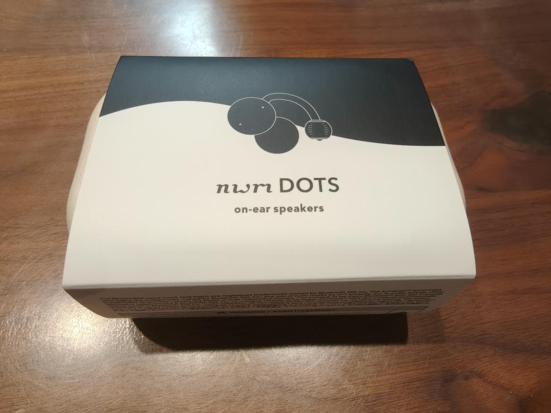 イヤホン nwm DOTS on-ear speakers