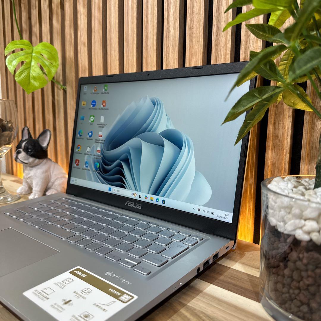 ハイスペック‼️ASUS☘️i7 第11世代☘️16GB☘512GB☘️ノートパソコン