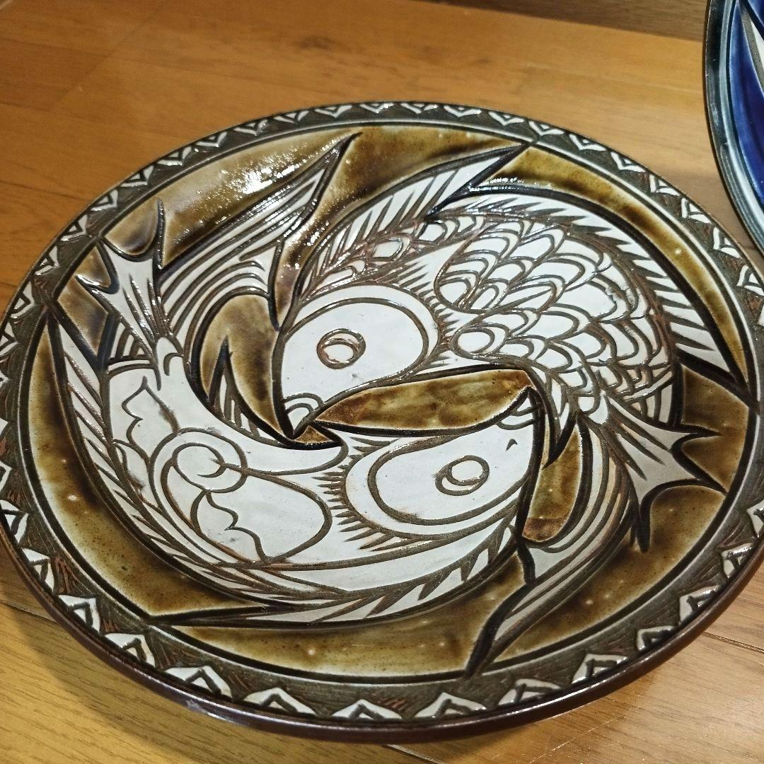 専用！　女性陶芸作家　宮城須美子さんの飾り大皿　双魚文　色違い　2枚まとめて！