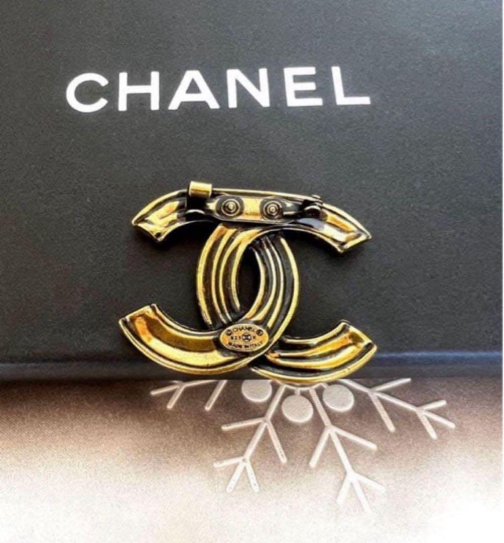 海外で買い集めたブローチ CCロゴゴールド ブローチ 新品未使用7点セット