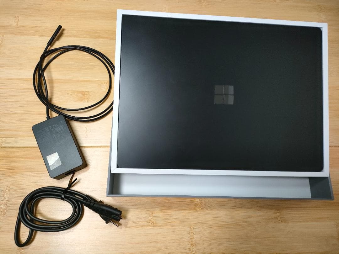 マイクロソフト Surface Laptop 5 13.5インチ ブラック