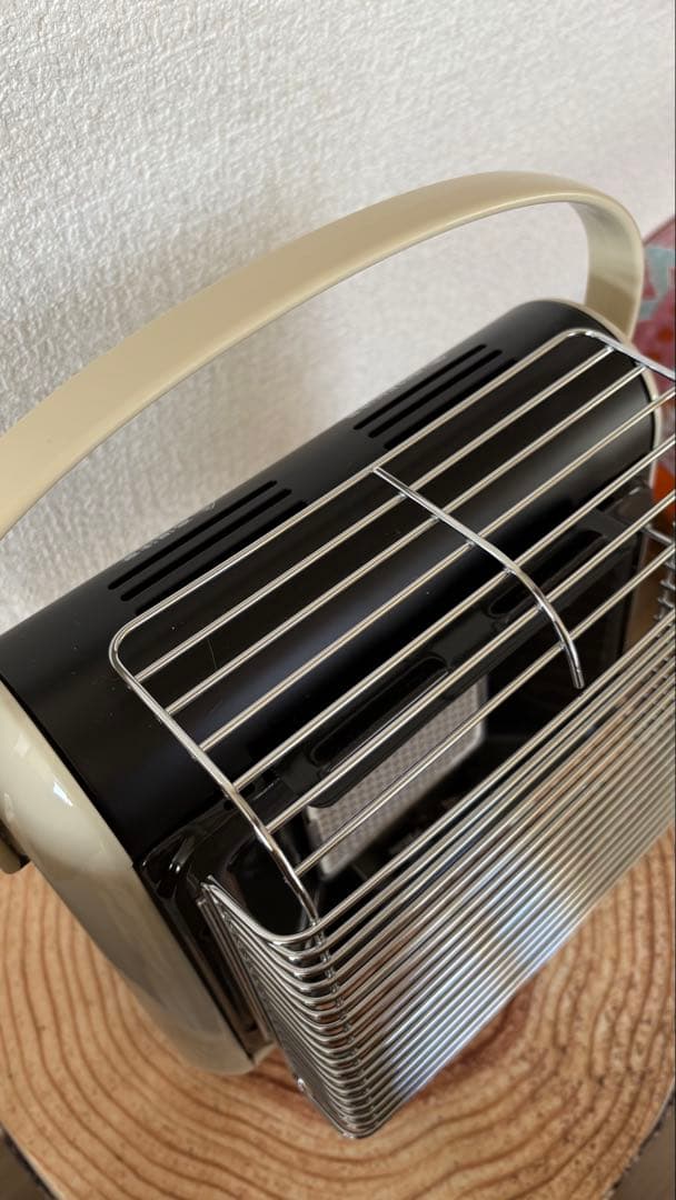 【試運転のみ・ほぼ新品】Iwatani ガスストーブ カセットガス式｜防災