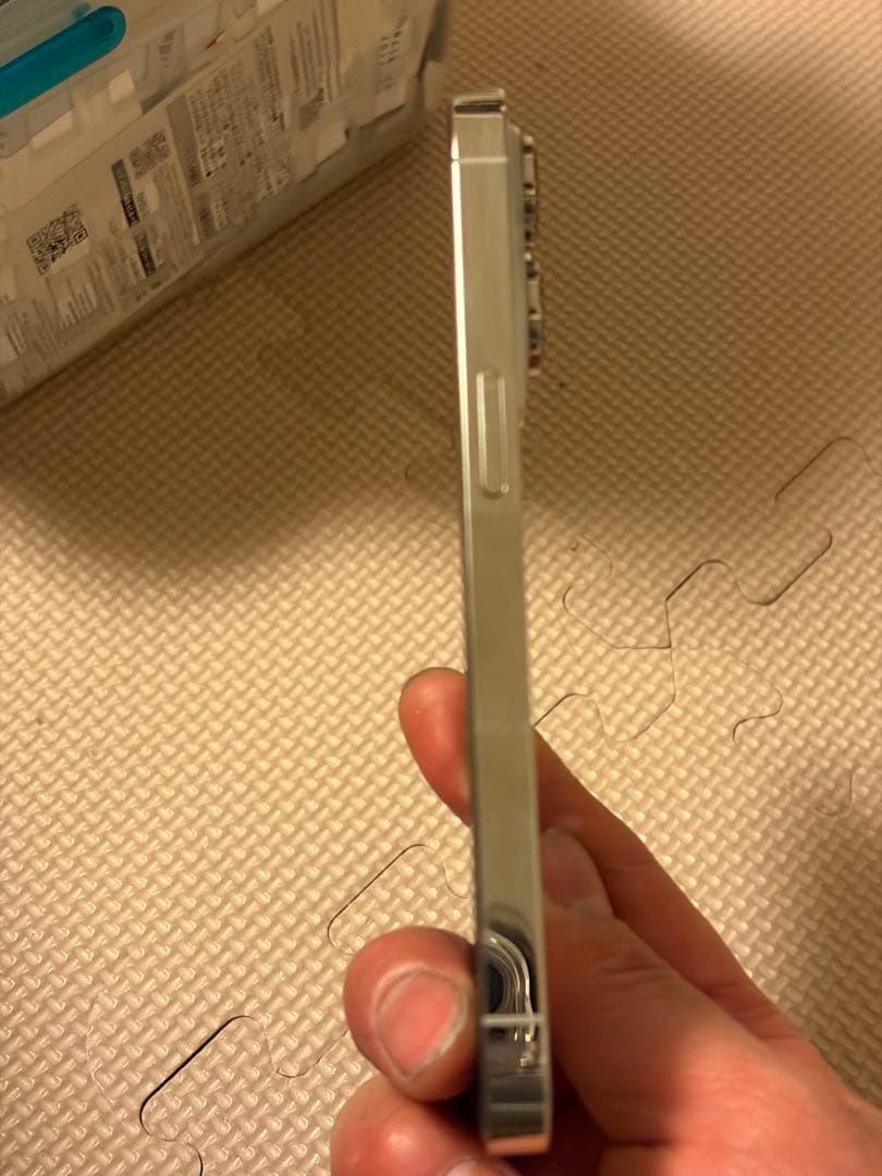 Apple iPhone 14 Pro シルバー 本体　128gb