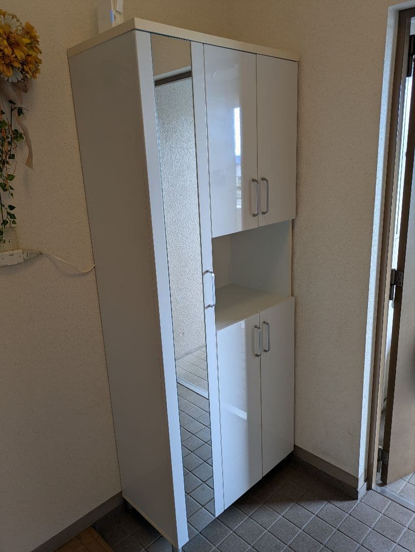 めぐ様限定　ホワイトシューズラック ミラー付き