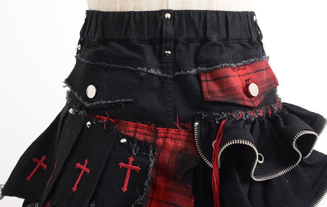 【Grrr the Lipper】ジップスカート～崩壊～【Black×Red】