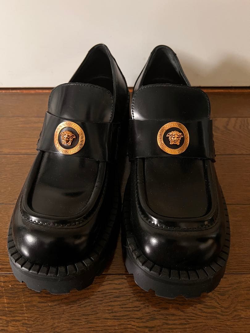 VERSACE ブラック ローファー ゴールドメダリオン　25cm
