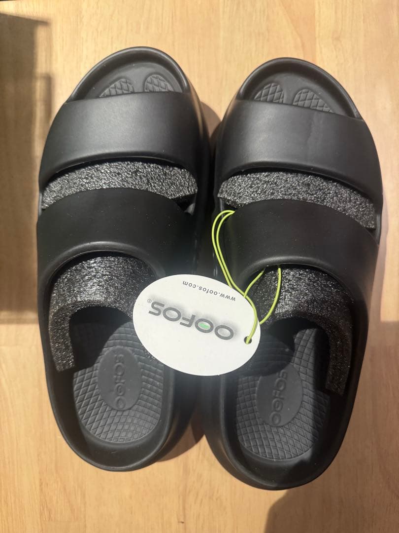 Oofos OOYEA UNISEX ブラック M8/W10 EU41