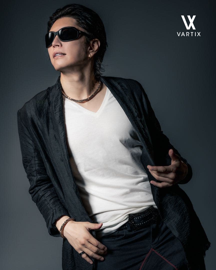 GACKT着用　ジャケット　VARTIX