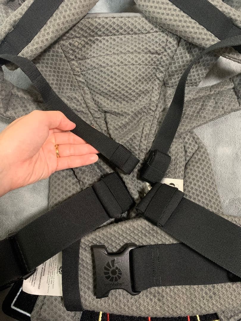 【おまけ付き】美品‼️エルゴベビー　オムニ ブリーズ　グラファイトグレー