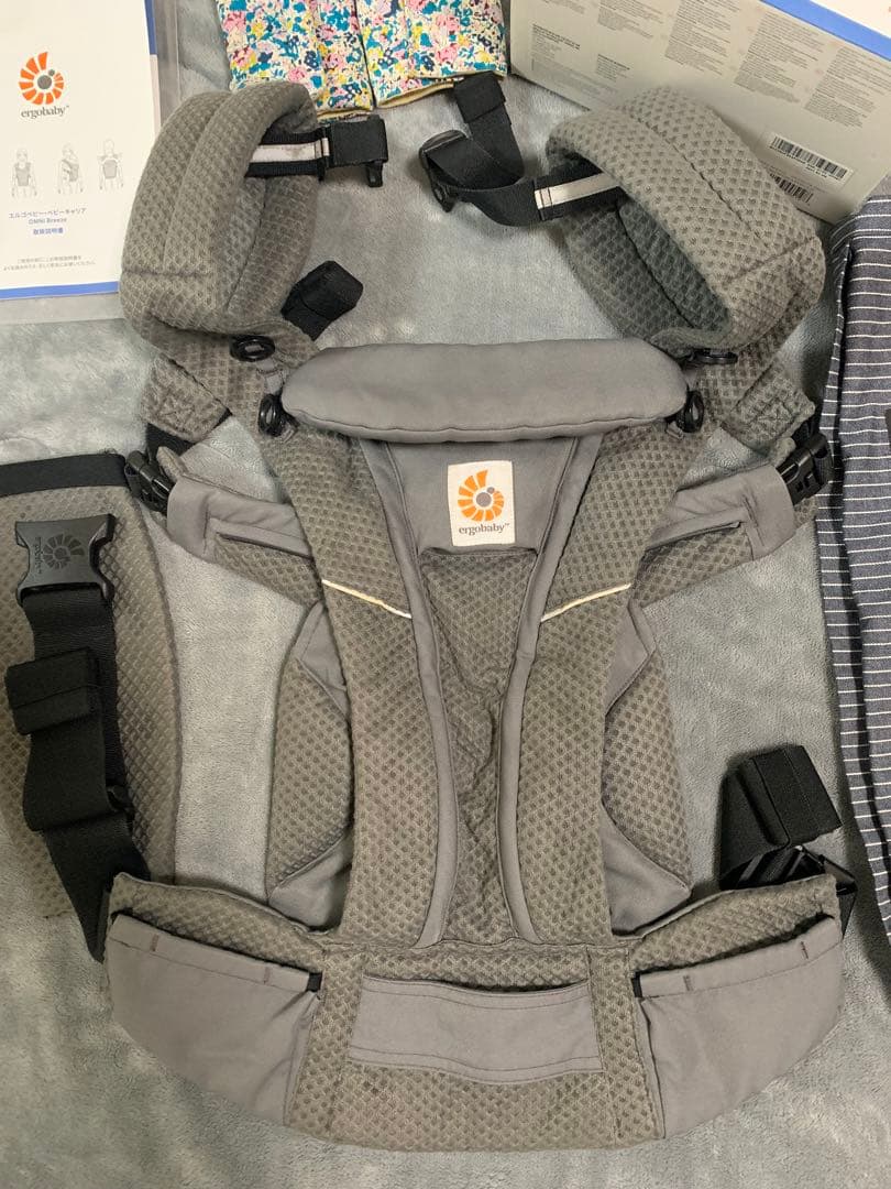【おまけ付き】美品‼️エルゴベビー　オムニ ブリーズ　グラファイトグレー