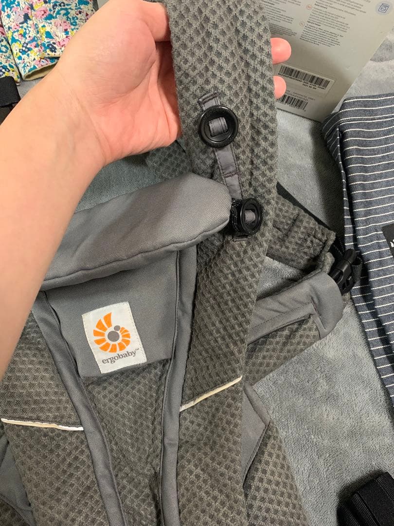 【おまけ付き】美品‼️エルゴベビー　オムニ ブリーズ　グラファイトグレー