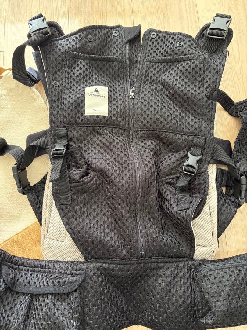 べべスワン　抱っこ紐