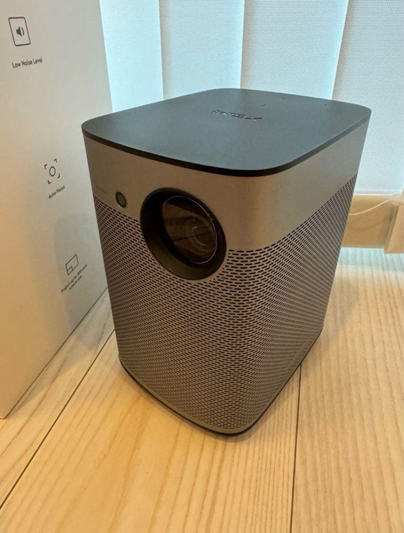 【美品値下げ中】付属品全付き XGIMI Halo モバイルプロジェクター