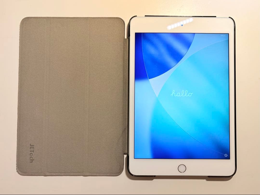 Apple iPad mini 第5世代 64GBシルバー ケース付き