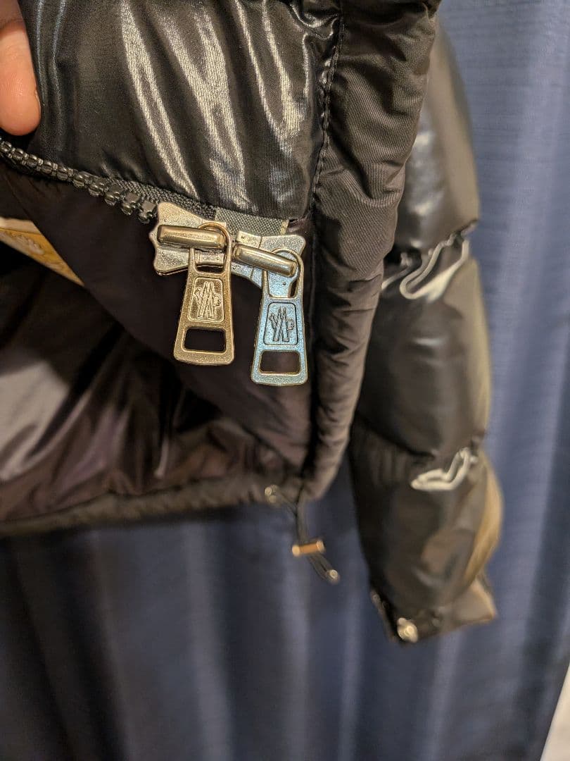MONCLER ダウンジャケット2サイズ