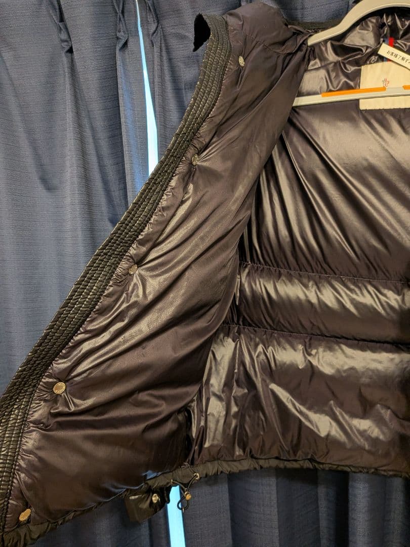 MONCLER ダウンジャケット2サイズ