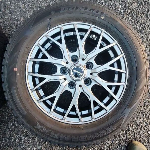 のゆゆ①195/65R15 WM02スタッドレスタイヤ2023年製造！美品