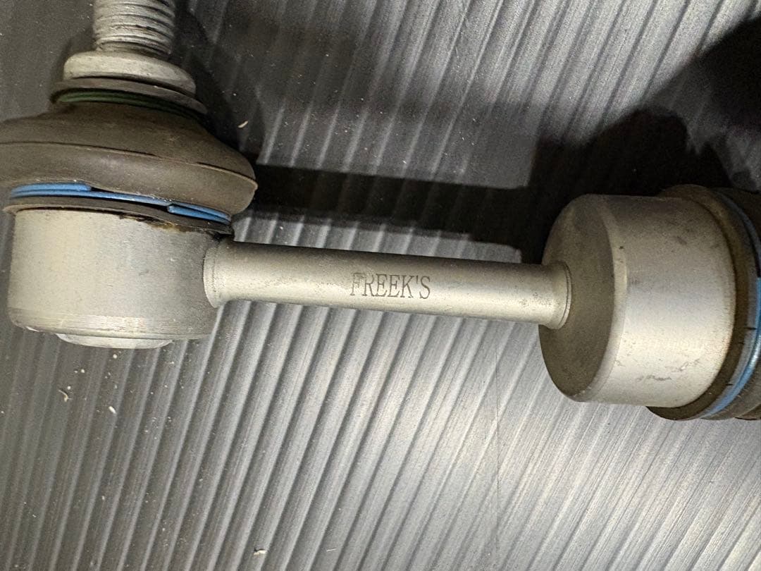 ハイエース　ショートスタビリンク　フリークス　EVO