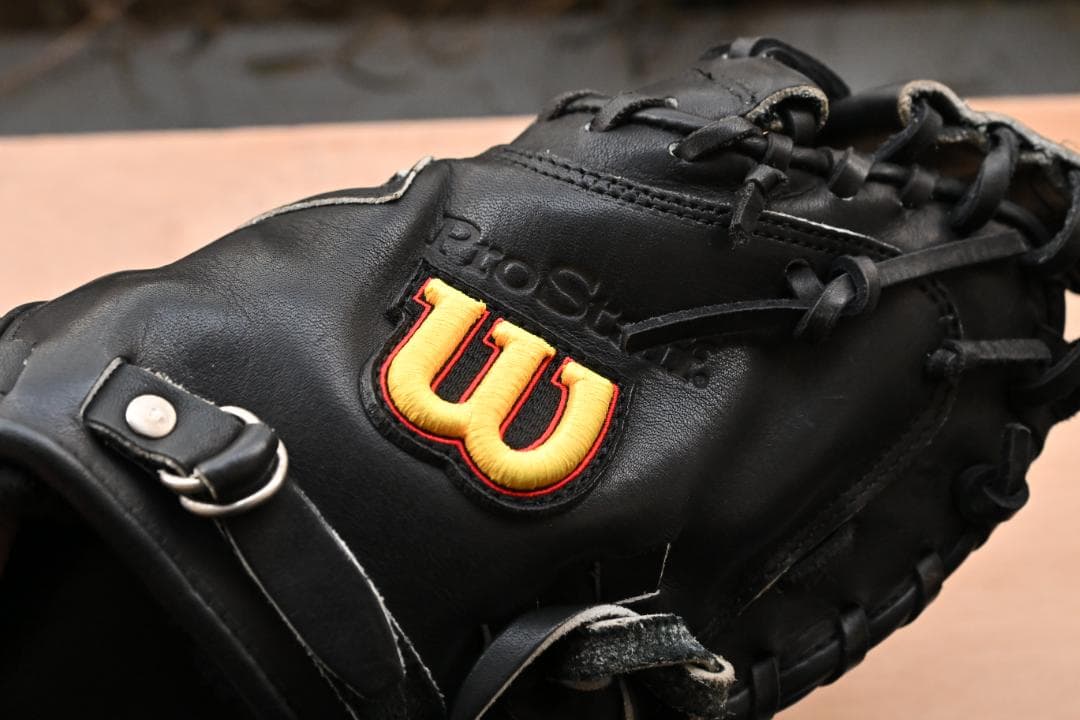 硬式/右利き用 キャッチャーミット Wilson A2000J