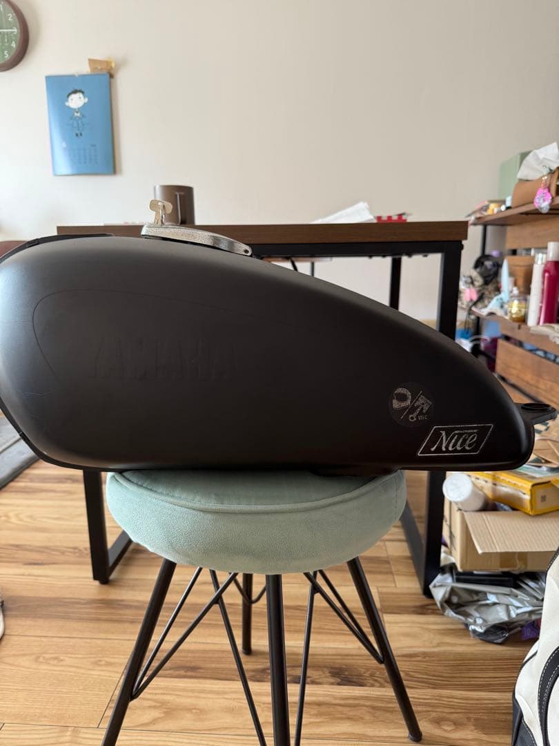 SR400 初期ナロータンク　キャップ　ムール貝