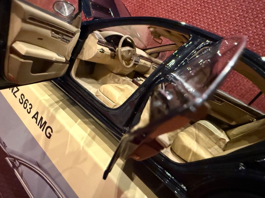 ミニカー AUTOart Mercedes-Benz S63 AMG 1/18
