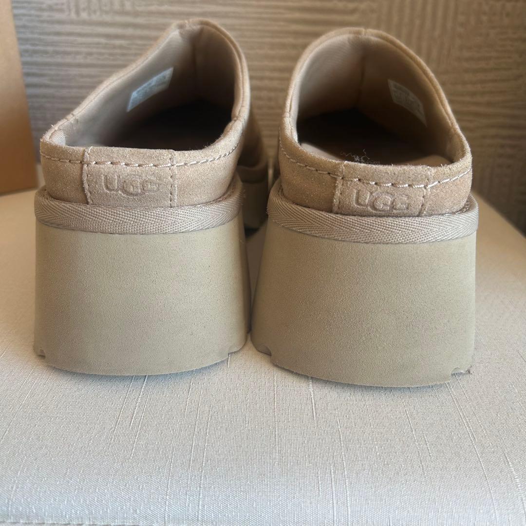【美品】UGGアグ☆NEW HEIGHTS CLOG BEIGE 厚底 24cm