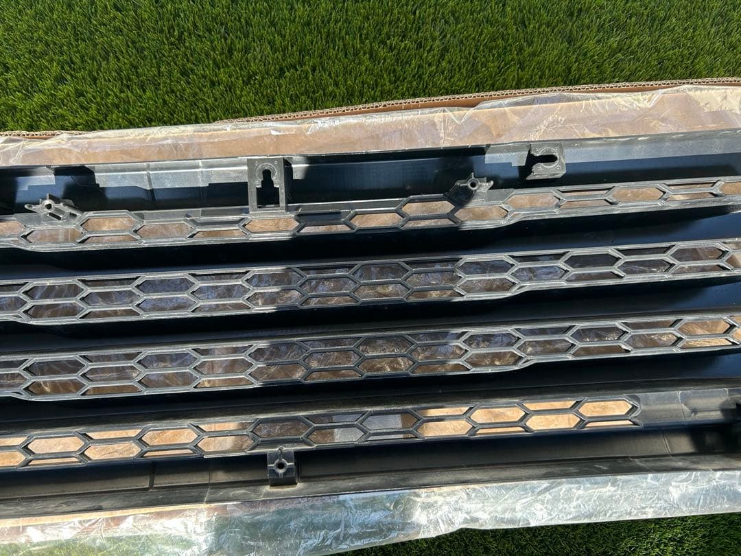 apio アピオ　タクティカルフロントグリル