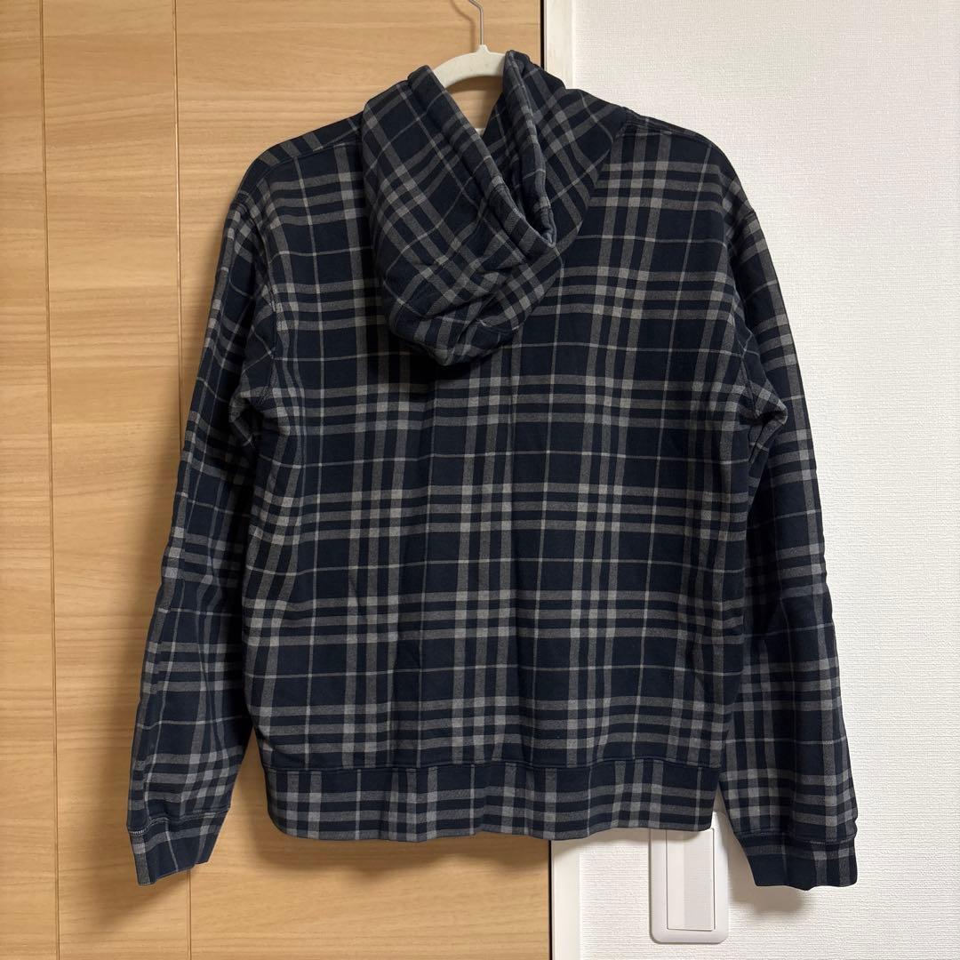 美品　BURBERRY BLUE LABEL チェック柄パーカー Mサイズ