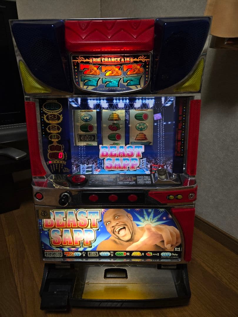 BEAST SLAP スロットマシン
