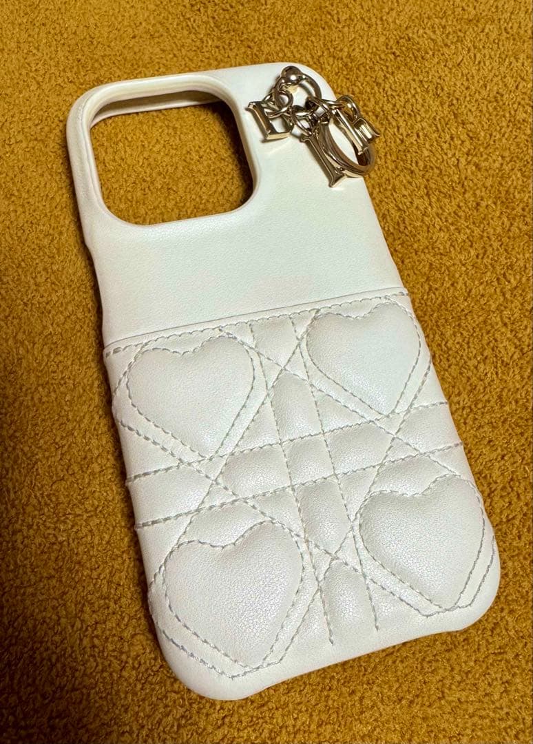 Christian Dior iPhone15proケース 日本限定　ホワイト