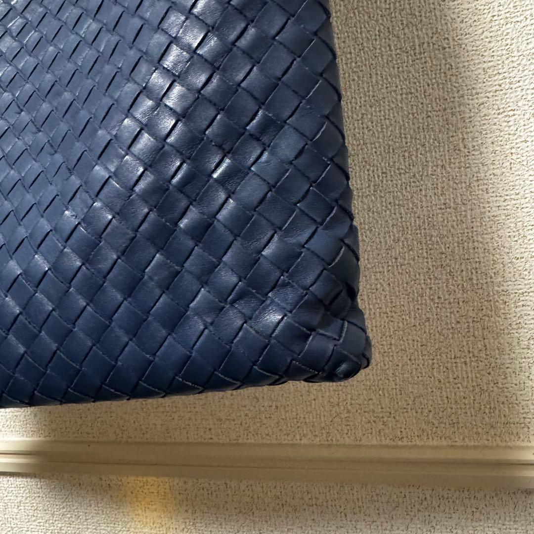 BOTTEGA VENETA イントレチャート　ショルダーバッグ