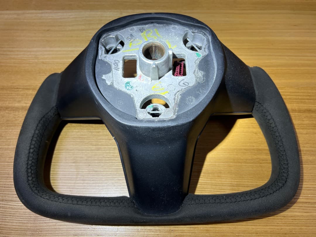 テスラ ヨークステアリング　ハンドル　TESLA TBR モデル3 モデルY