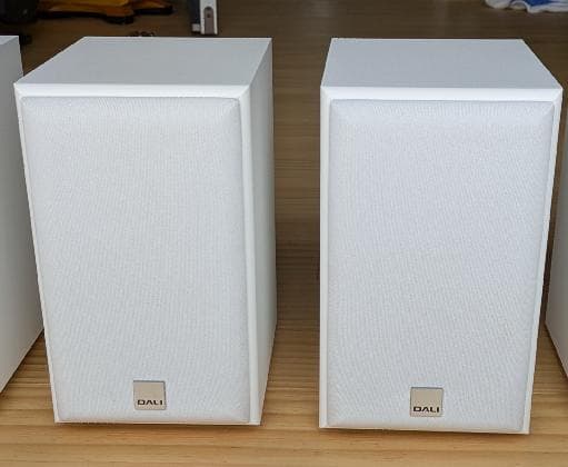 【中古】 DALI SPEKTOR1 2個セット